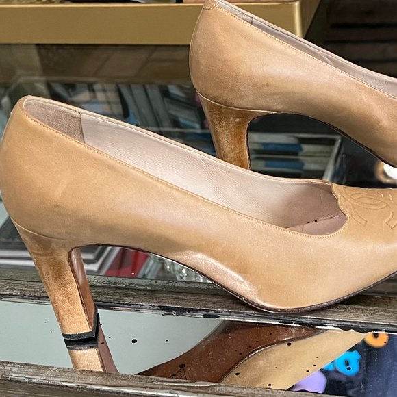 Authentic Vintage Chanel leather heels taupe/nude - Picture 8 of 11